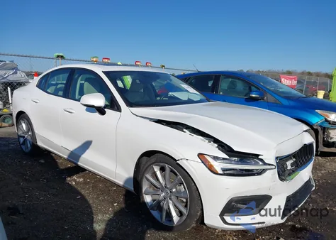 2021 Volvo S60 T5 Momentum from USA, damaged, VIN 7JR102FK8MG096290